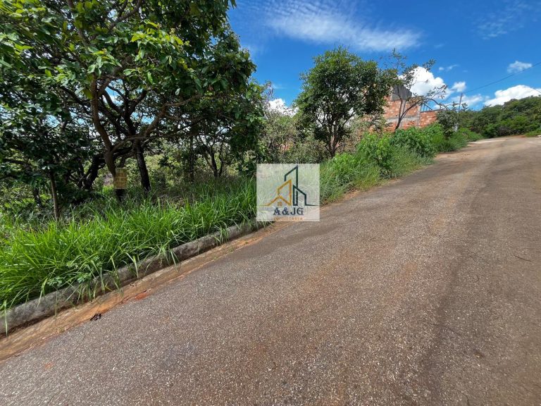 LOTE NO BAIRRO ECO PARCK ( ICARAÍ) LOTE NO BAIRRO ECO PARCK ( ICARAÍ)