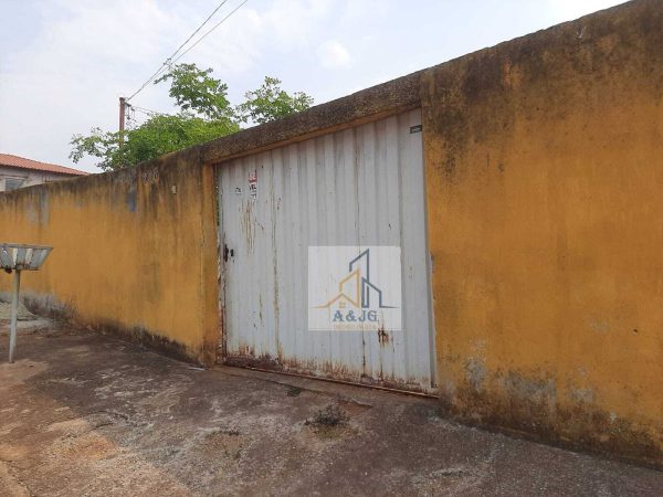 CASA NO BAIRRO JOÃO PAULO MATEUS LEME