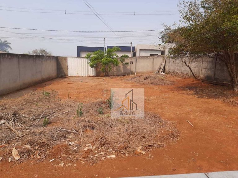 CASA NO BAIRRO JOÃO PAULO MATEUS LEME CASA NO BAIRRO JOÃO PAULO MATEUS LEME