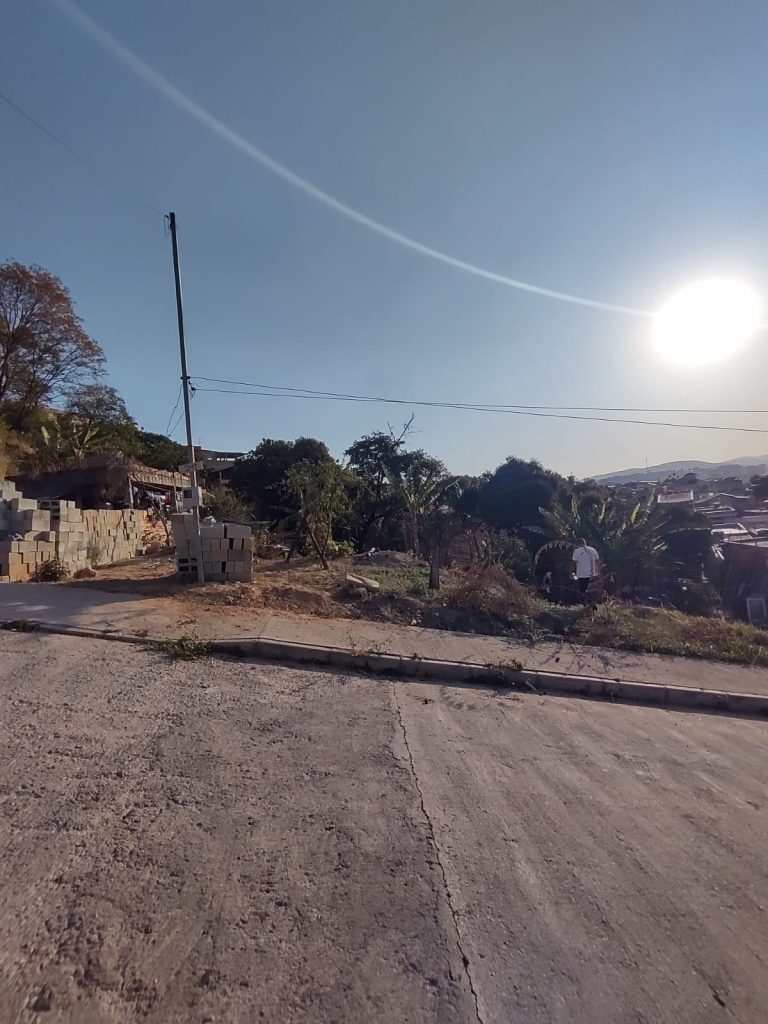 LOTE NO BAIRRO DUQUE DE CAXIAS EM BETIM LOTE NO BAIRRO DUQUE DE CAXIAS EM BETIM