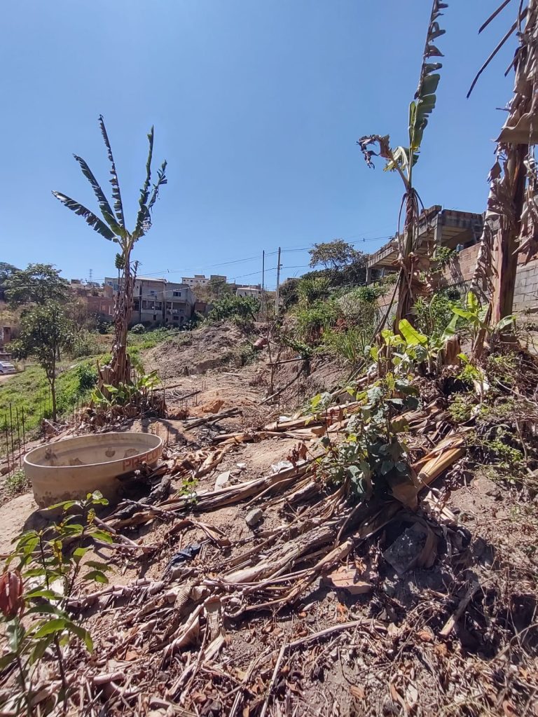LOTE NO BAIRRO DUQUE DE CAXIAS EM BETIM LOTE NO BAIRRO DUQUE DE CAXIAS EM BETIM