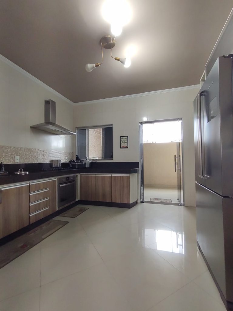 CASA TRIPLEX MONTE VERDE BETIM