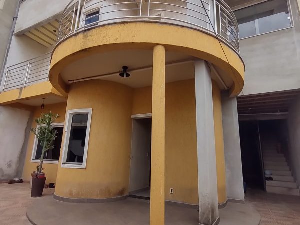 CASA TRIPLEX MONTE VERDE BETIM