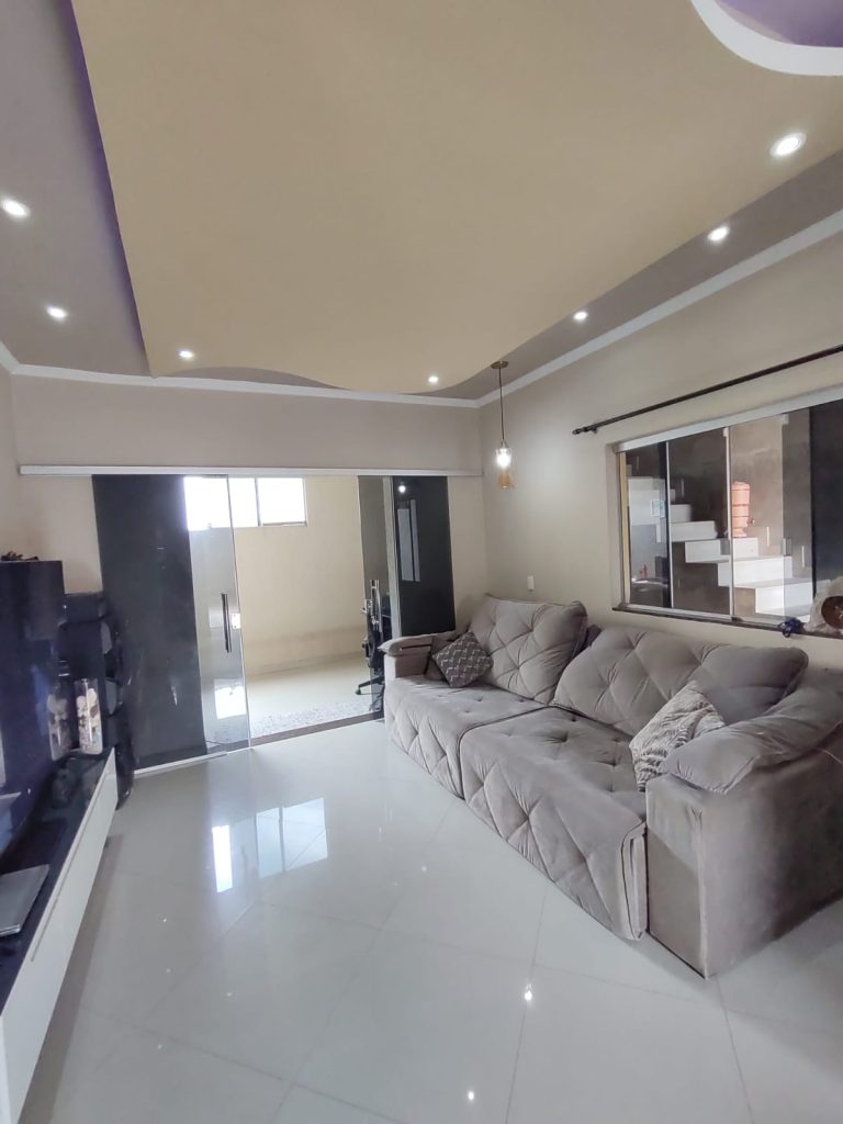 CASA TRIPLEX MONTE VERDE BETIM