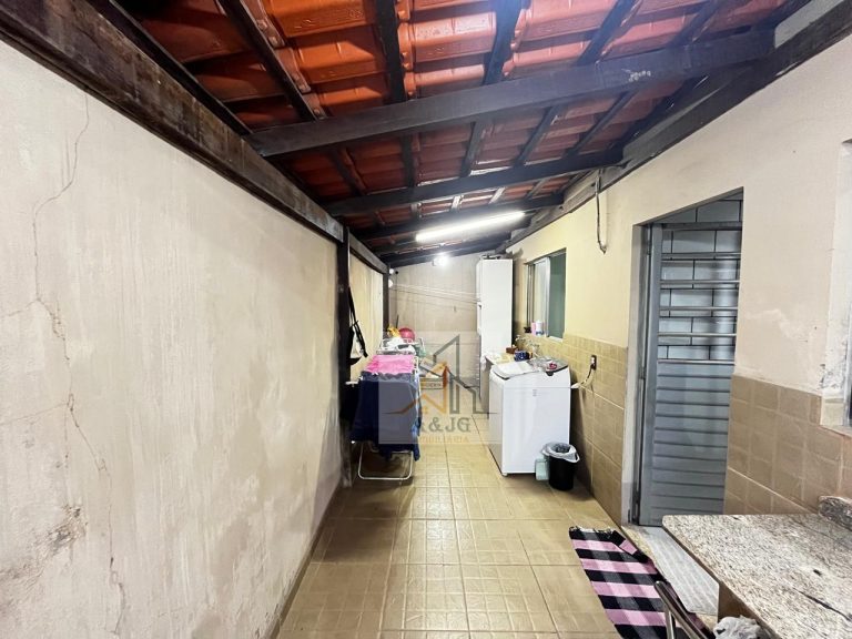 CASA NO BAIRRO CANAAN (OPORTUNIDADE) CASA NO BAIRRO CANAAN (OPORTUNIDADE)