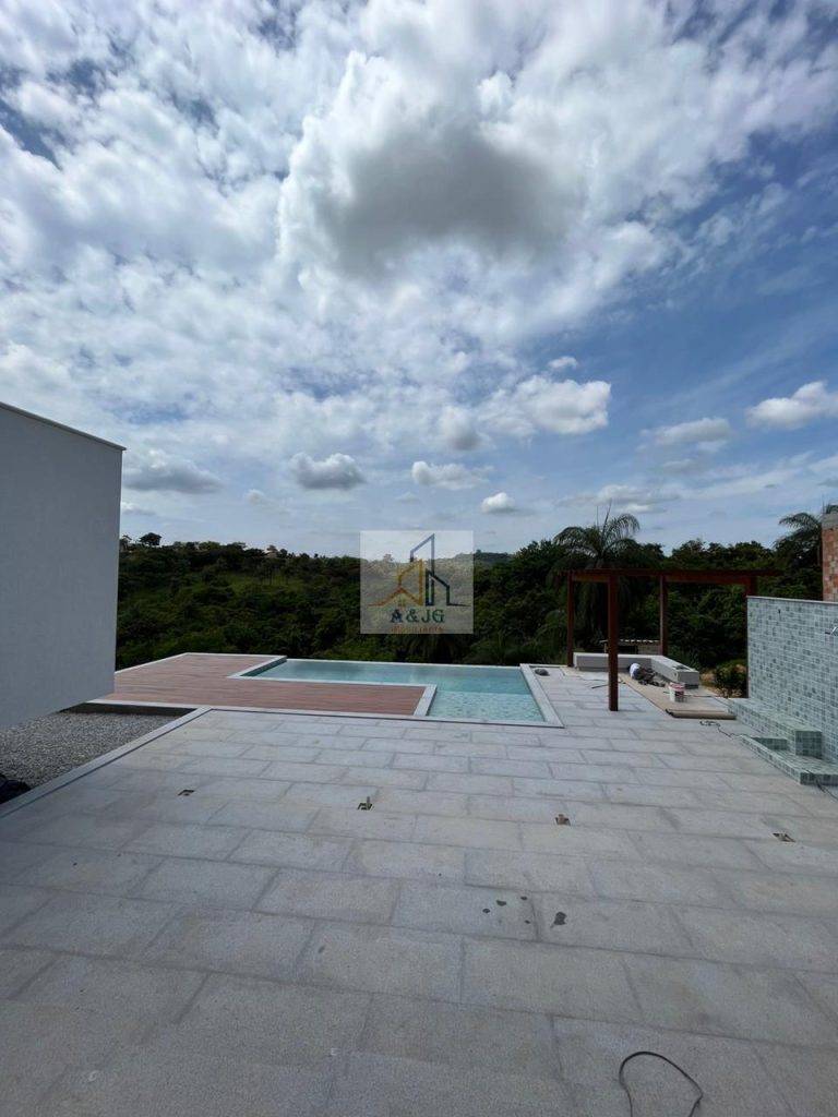 CASA EM CONDOMÍNIO VALE DA SERRA ( BETIM)