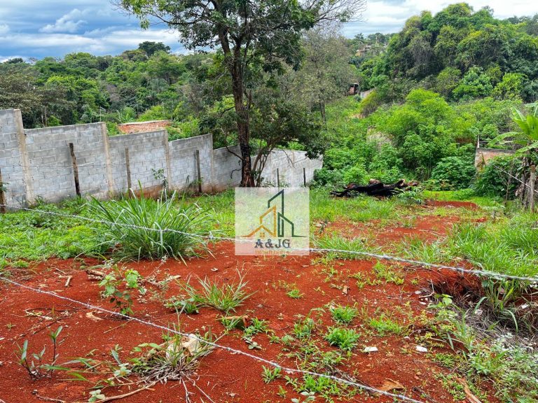 LOTE NO BAIRRO VILA MARIA REGINA ( ICARAÍ) LOTE NO BAIRRO VILA MARIA REGINA ( ICARAÍ)