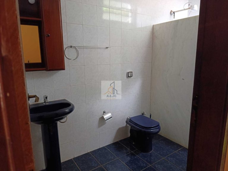 SÍTIO NO BAIRRO VILA MARIA REGINA (ICARAÍ) SÍTIO NO BAIRRO VILA MARIA REGINA (ICARAÍ)