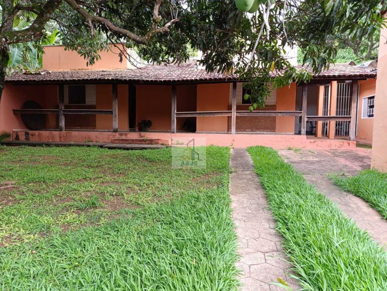 SÍTIO NO BAIRRO VILA MARIA REGINA (ICARAÍ) SÍTIO NO BAIRRO VILA MARIA REGINA (ICARAÍ)