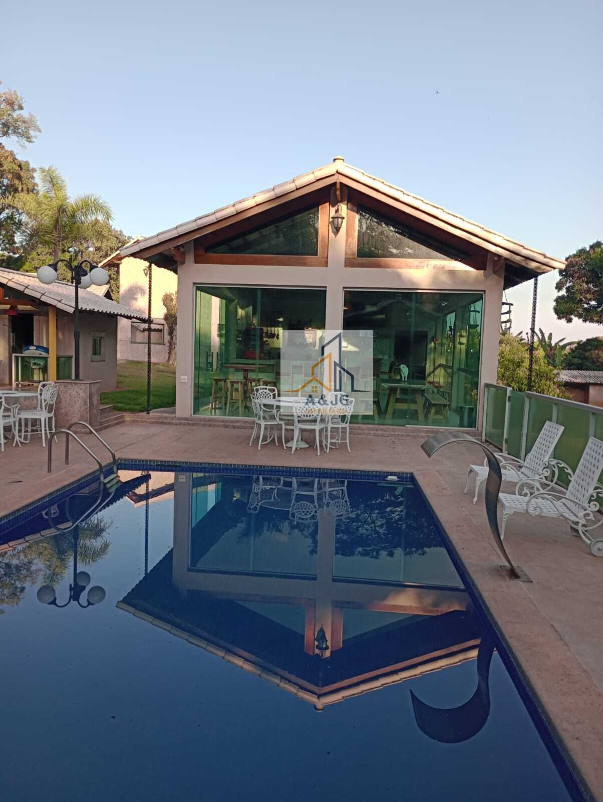 CASA EM CONDOMINIO EM MATEUS LEME ( TERRA FÉRTIL)