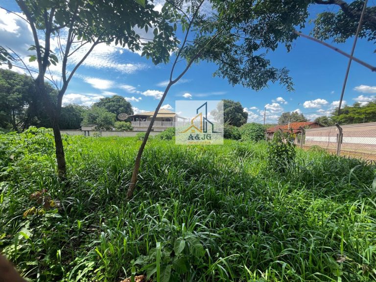 LOTE NO BAIRRO VILA MARIA REGINA (OPORTUNIDADE) LOTE NO BAIRRO VILA MARIA REGINA (OPORTUNIDADE)
