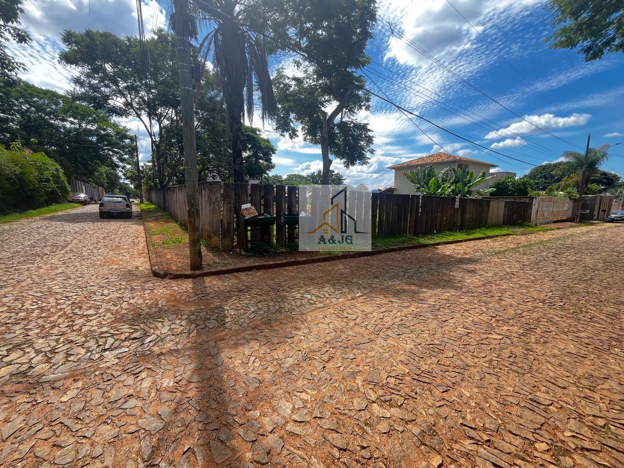 LOTE NO BAIRRO VILA MARIA REGINA ( ICARAÍ)