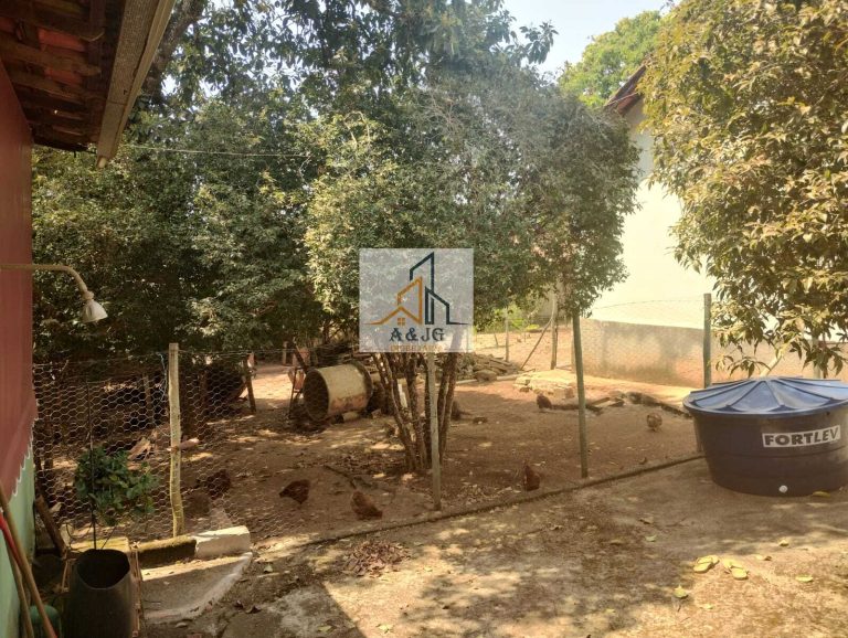SÍTIO NO BAIRRO VILA MARIA REGINA ( ICARAÍ)