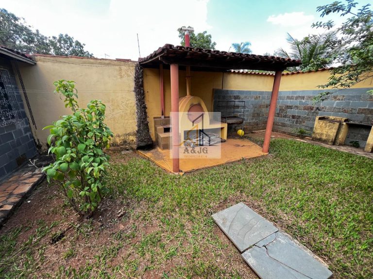 SÍTIO NO BAIRRO VILA MARIA REGINA ( ICARAÍ) SÍTIO NO BAIRRO VILA MARIA REGINA ( ICARAÍ)
