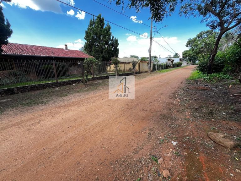 SÍTIO NO BAIRRO VIA MARIA REGINA (ICARAÍ) SÍTIO NO BAIRRO VIA MARIA REGINA (ICARAÍ)