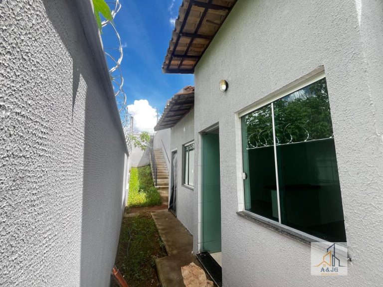 CASA NO BAIRRO PLANALTO (ACEITA FINANCIAMENTO) DOCUMENTAÇÃO INCLUSA CASA NO BAIRRO PLANALTO (ACEITA FINANCIAMENTO) DOCUMENTAÇÃO INCLUSA