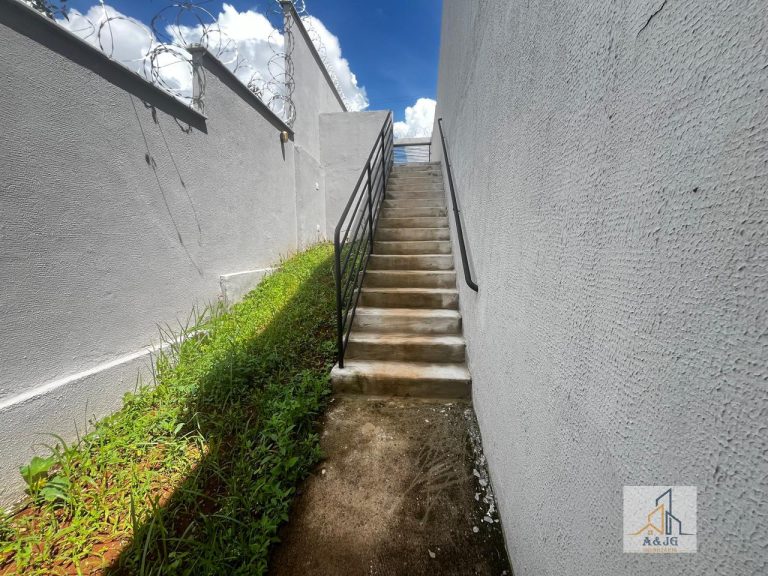 CASA NO BAIRRO PLANALTO (ACEITA FINANCIAMENTO) DOCUMENTAÇÃO INCLUSA CASA NO BAIRRO PLANALTO (ACEITA FINANCIAMENTO) DOCUMENTAÇÃO INCLUSA