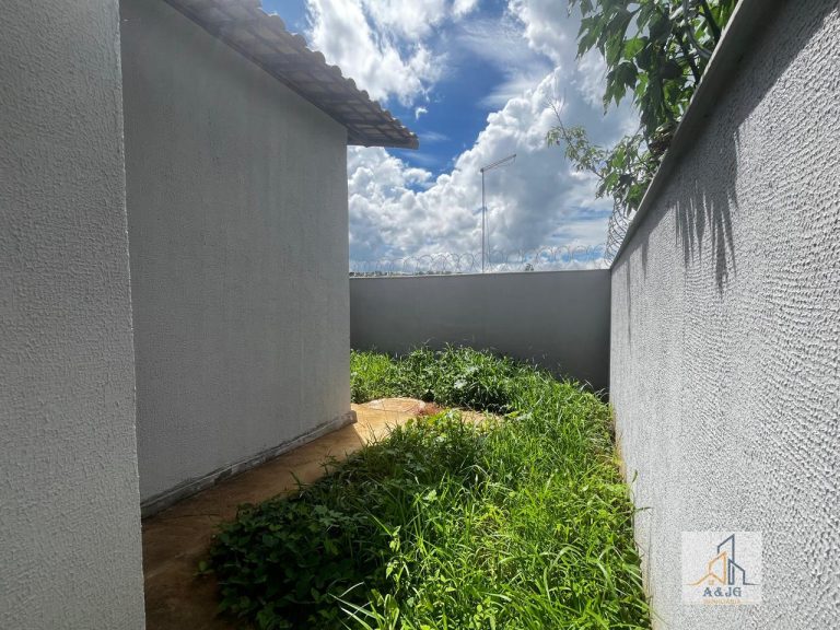 CASA NO BAIRRO PLANALTO (ACEITA FINANCIAMENTO) DOCUMENTAÇÃO INCLUSA CASA NO BAIRRO PLANALTO (ACEITA FINANCIAMENTO) DOCUMENTAÇÃO INCLUSA
