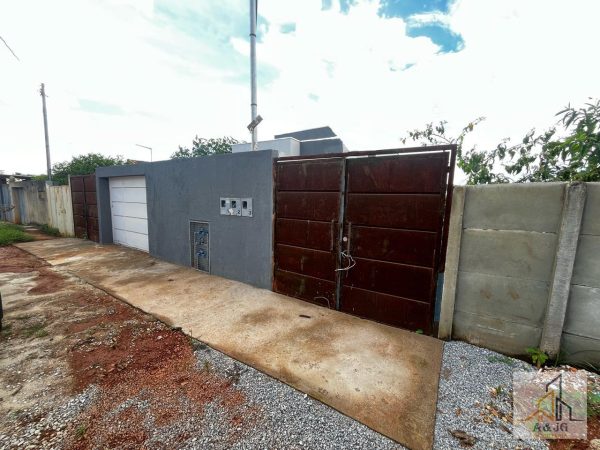 CASA NO BAIRRO IMPERATRIZ ( ACEITA FINANCIAMENTO)